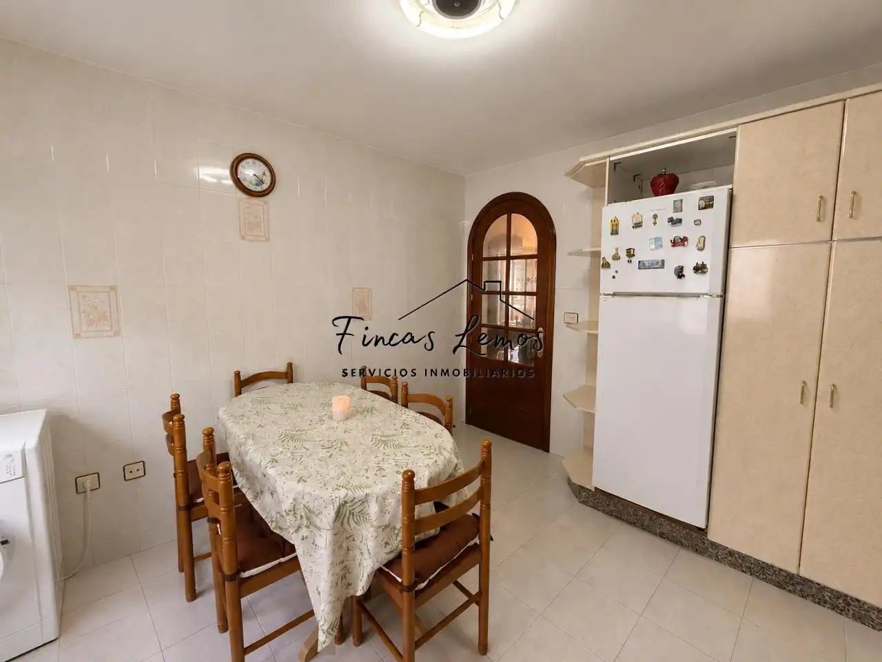 Cuina de Casa o xalet en venda en Camariñas amb Terrassa i Moblat