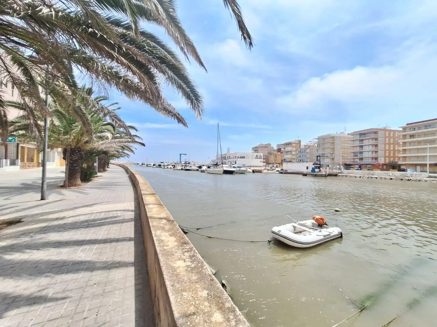 Vista exterior de Planta baja en venta en Valencia con Amueblado