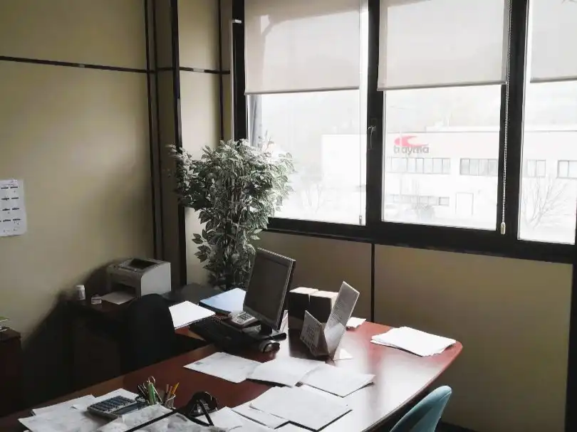 Commercial properties for rent in Loiu  with Air Conditioner, Heating and Furnished