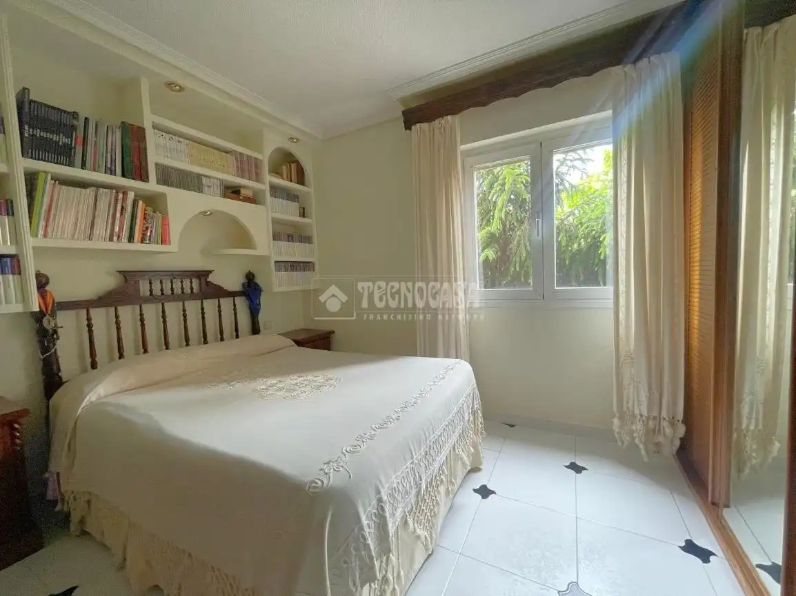Habitación de Piso en venta en San Agustín del Guadalix con Calefacción, Terraza y Amueblado