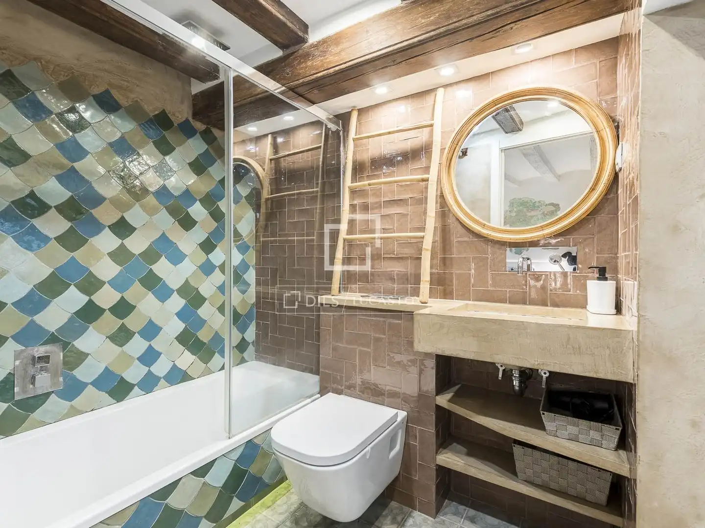 Baño de Piso en venta en Barcelona con Aire acondicionado, Calefacción y Trastero