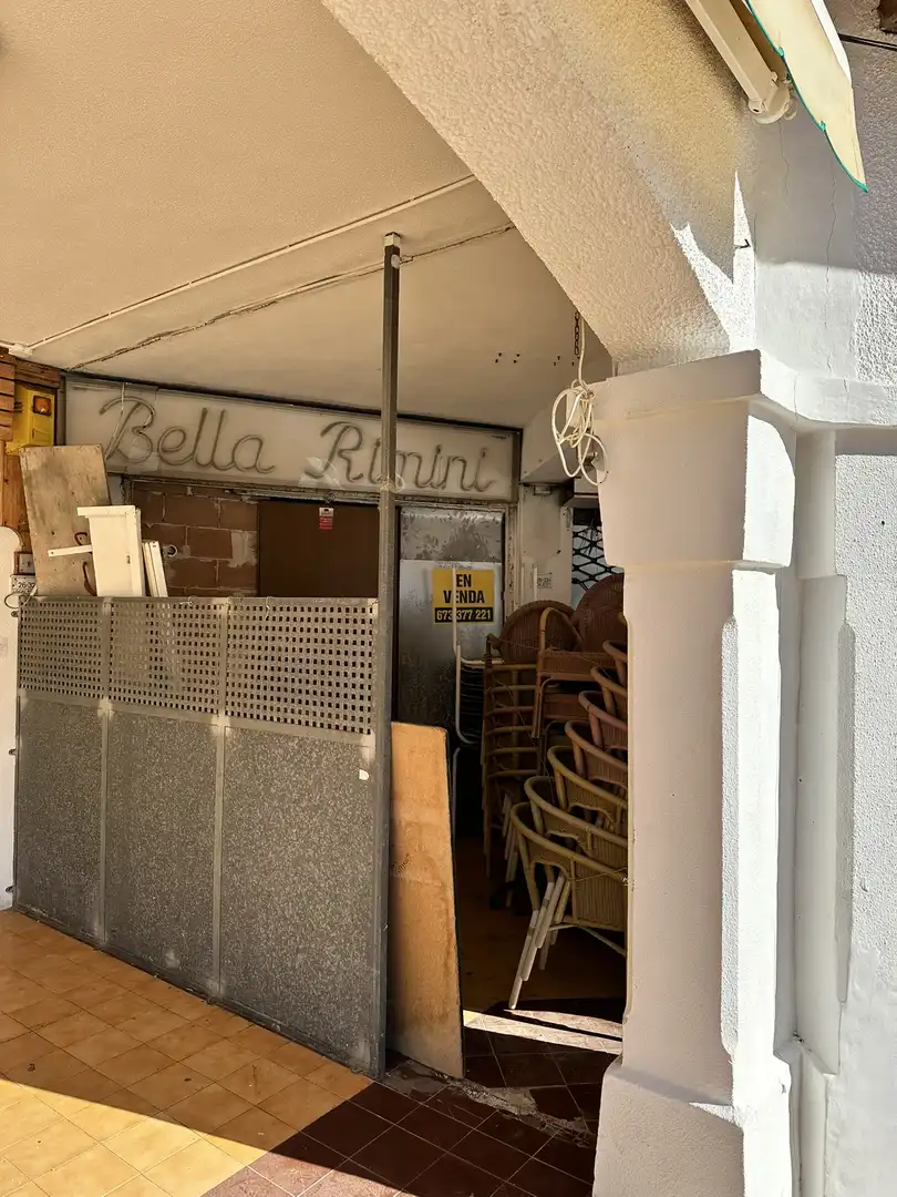 Local en venda en Calvià amb Aire condicionat, Terrassa i Moblat