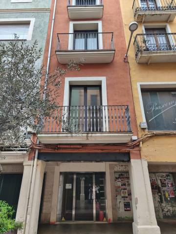 Local comercial en Alquiler en Centre Vila