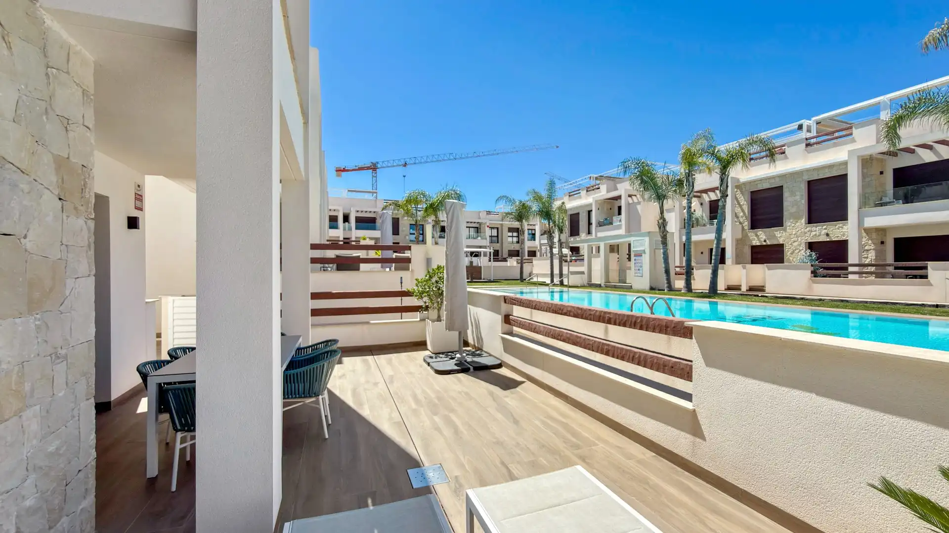 Bajo con piscina en venta en Los Balcones - Los Altos, imagen 14
