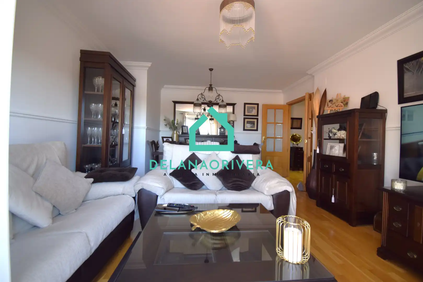 Sala d'estar de Àtic en venda en Guadalajara amb Aire condicionat, Calefacció i Parquet