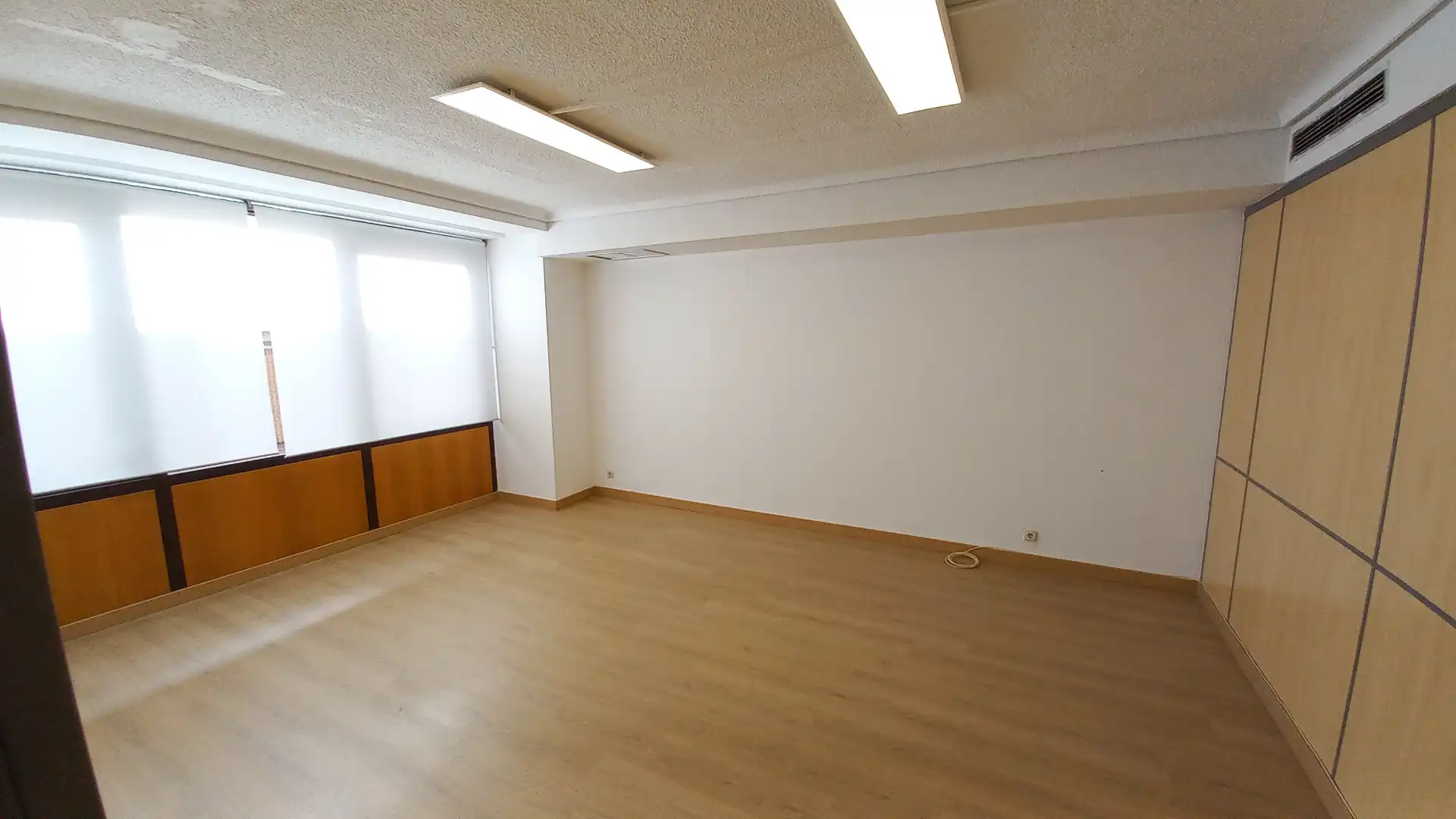 Bureau avec ascenseur à louer à Plaza Altozano 8, imagen 4