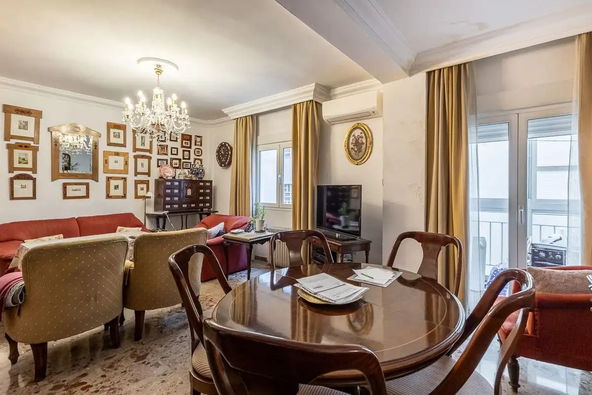 Dining room of Flat for sale in Granada  with Air Conditioner, Heating and Balcony