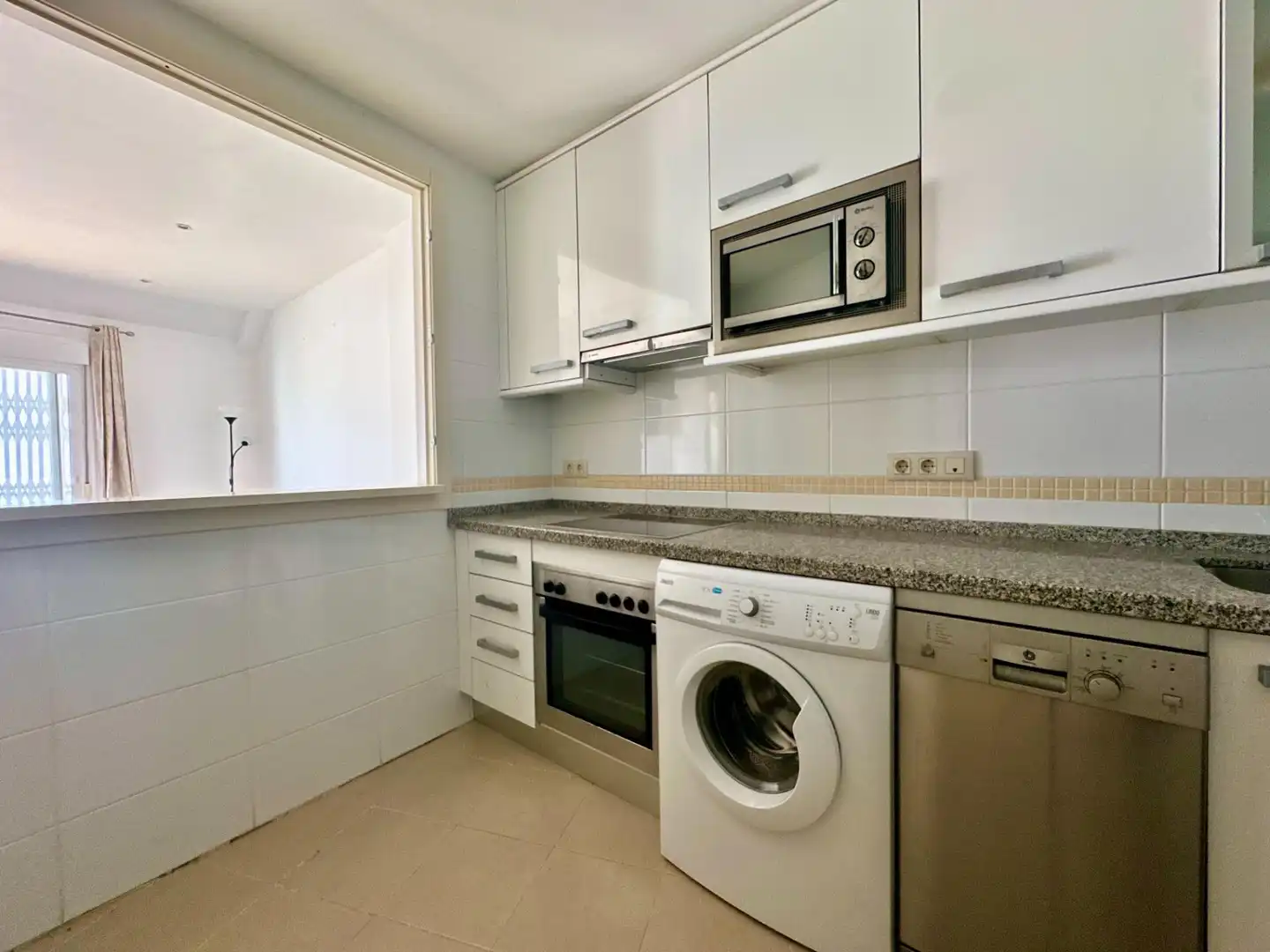 Ático con ascensor en venta en Castillo Sohail - Myramar, imagen 13