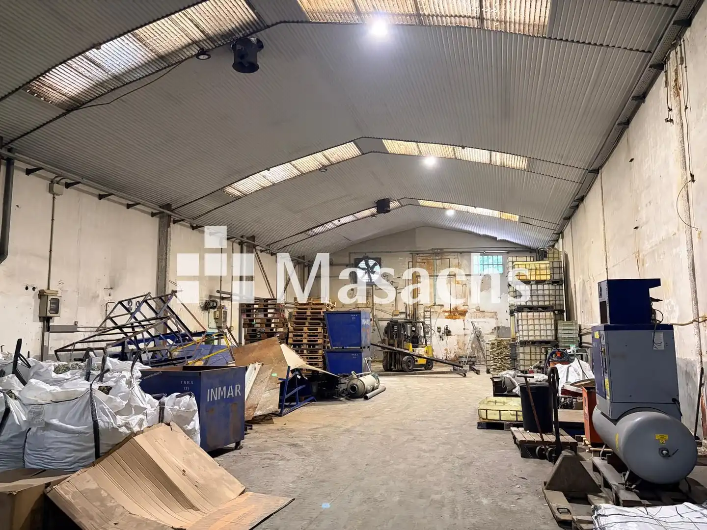 Nau industrial en venda en Santa Perpètua de Mogoda