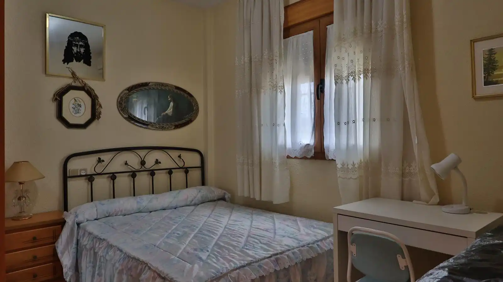 Bedroom of Detached homes for sale in Málaga  with Terrace and Community pool