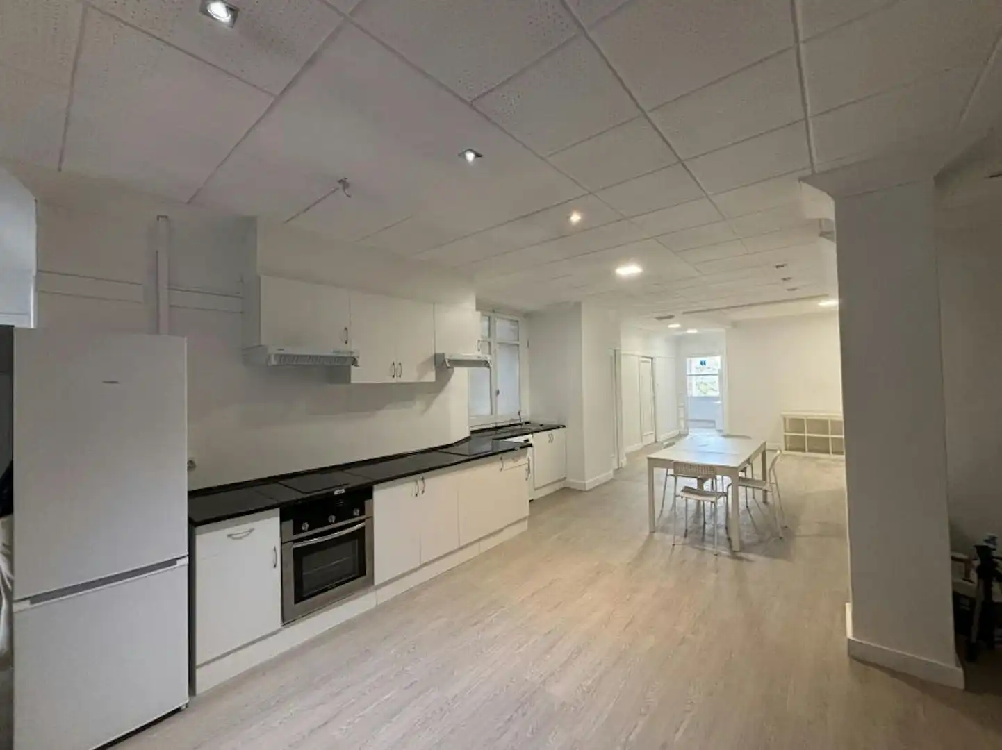 Cocina de Piso para compartir en Valencia con Aire acondicionado, Calefacción y Lavadora