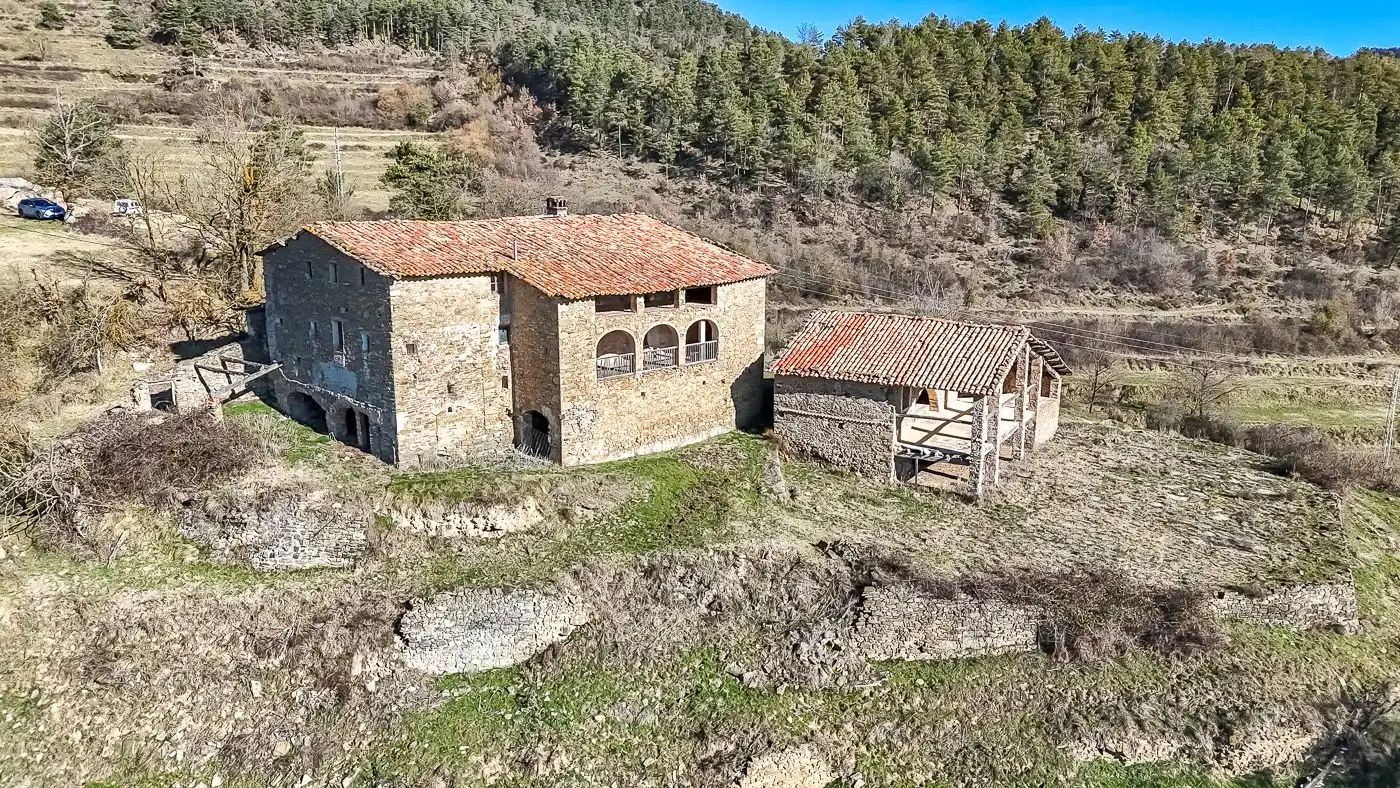 Vista exterior de Finca rústica en venta en Les Llosses con Jardín privado
