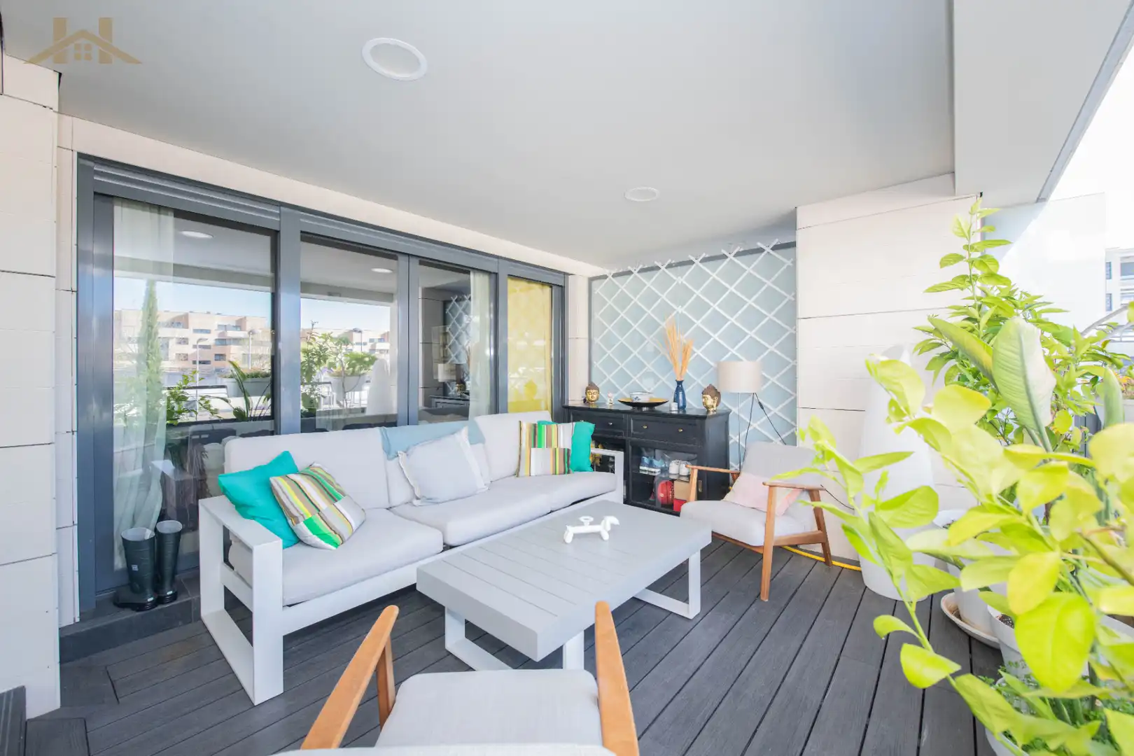 Flat with pool for sale in Avenida de los Quiñones
