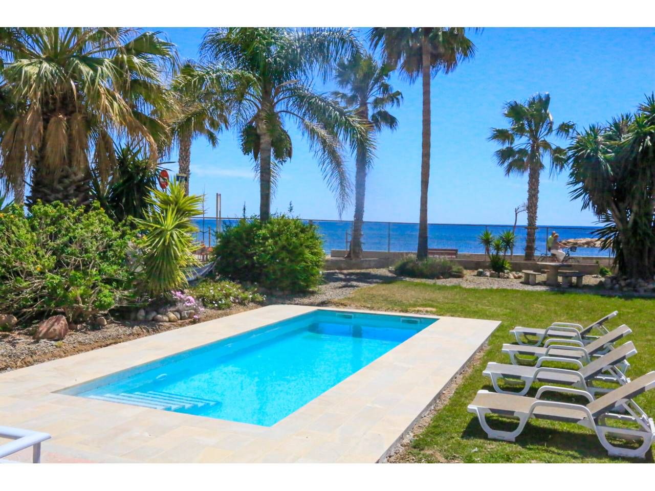 Jardí de Casa o xalet en venda en Cambrils amb Aire condicionat, Jardí privat i Parquet