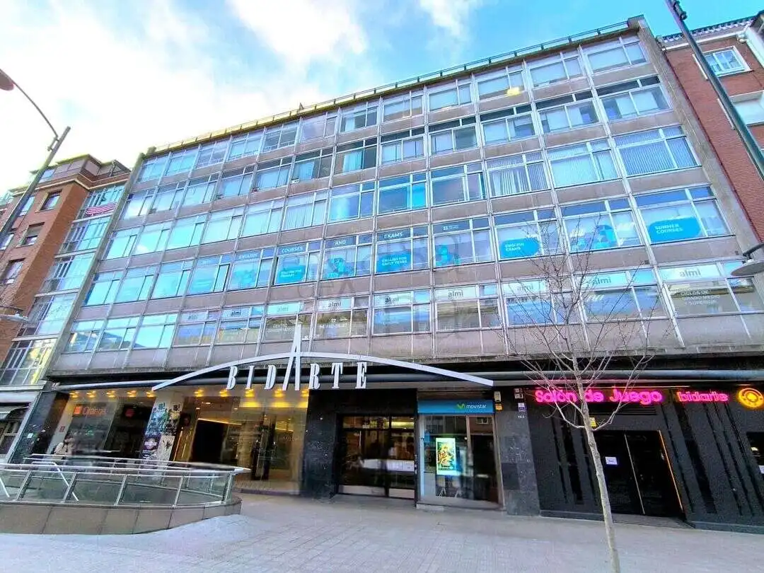 Außenansicht von Büro zur Miete in Bilbao  mit Möbliert