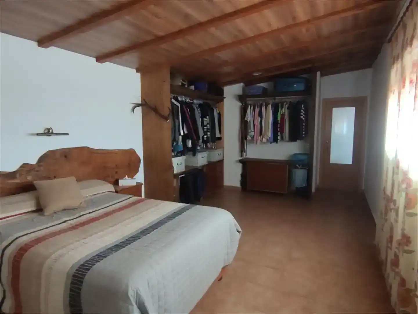 Dormitori de Casa adosada en venda en Alpandeire amb Aire condicionat, Jardí privat i Parquet
