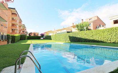 Swimming pool of Flat for sale in El Vendrell  with Air Conditioner, Terrace and Balcony