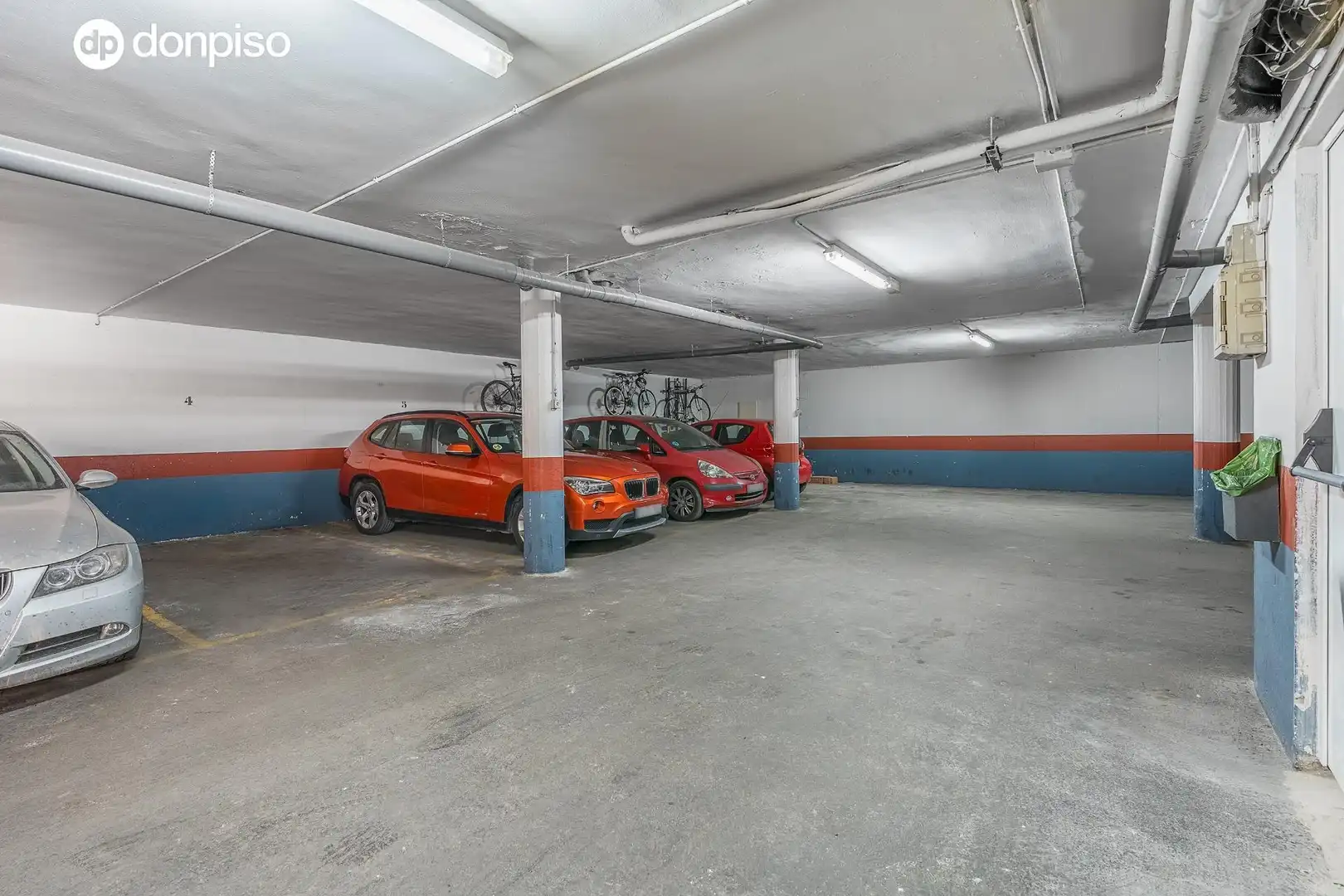 Parking de Piso en venta en Granada con Aire acondicionado, Calefacción y Terraza