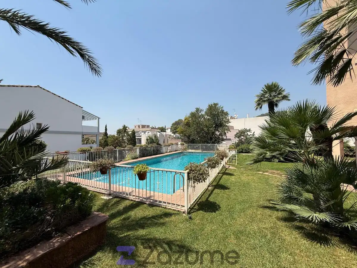Piscina de Piso de alquiler en Náquera con Terraza, Piscina y Horno