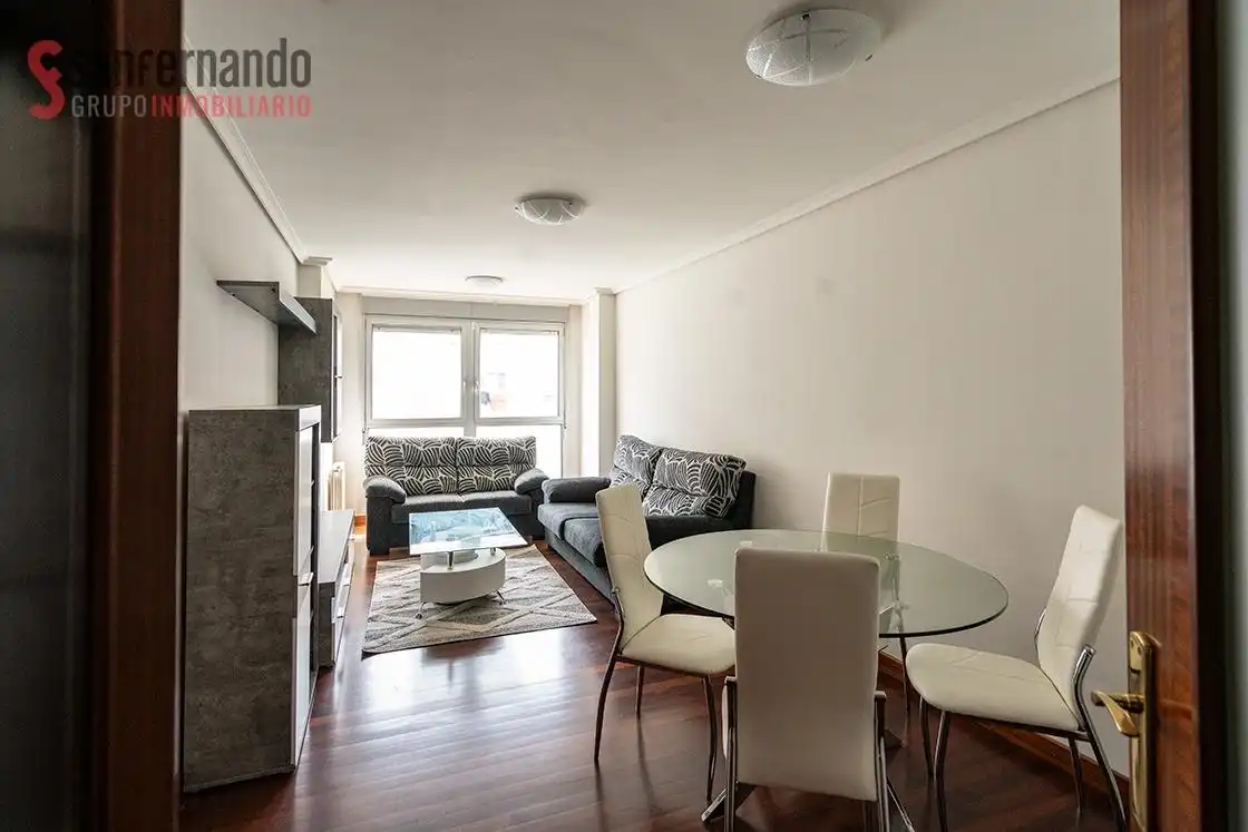 Sala de estar de Dúplex en venta en Torrelavega  con Calefacción, Trastero y Balcón