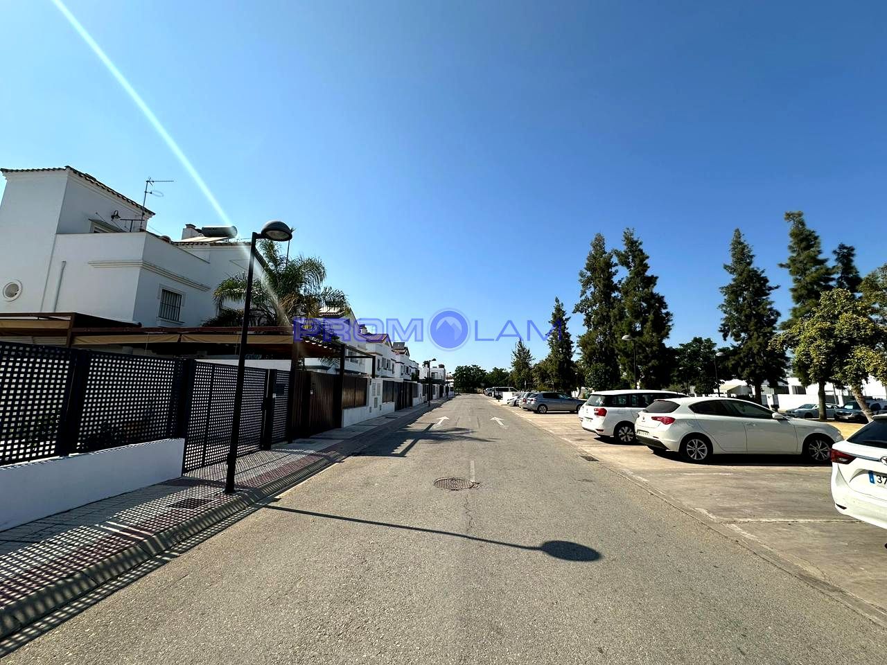 Exterior view of House or chalet for sale in Bollullos de la Mitación  with Air Conditioner, Private garden and Swimming Pool