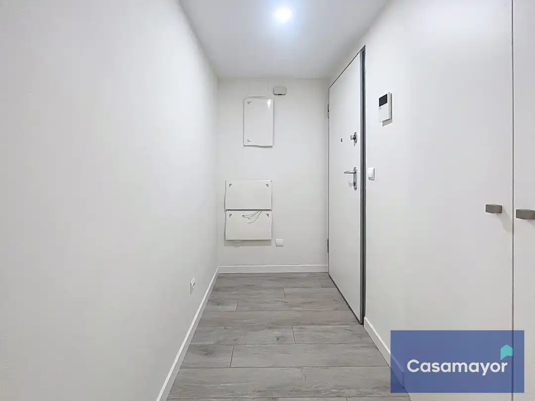 Piso de alquiler en Alicante / Alacant con Aire acondicionado, Calefacción y Trastero