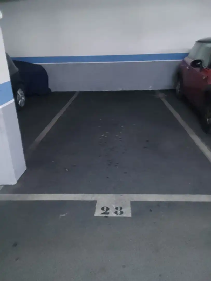 Aparcament de Pis en venda en Langreo amb Calefacció, Parquet i Traster