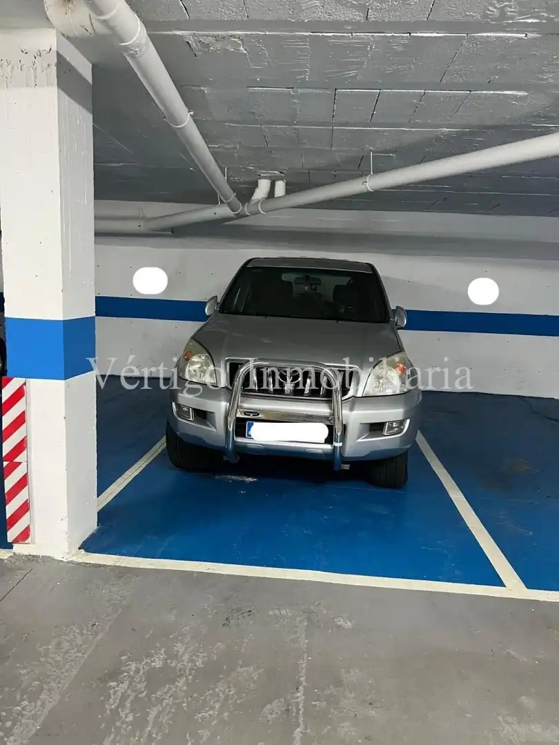 Parking of Flat for sale in Dos Hermanas  with Air Conditioner, Heating and Private garden