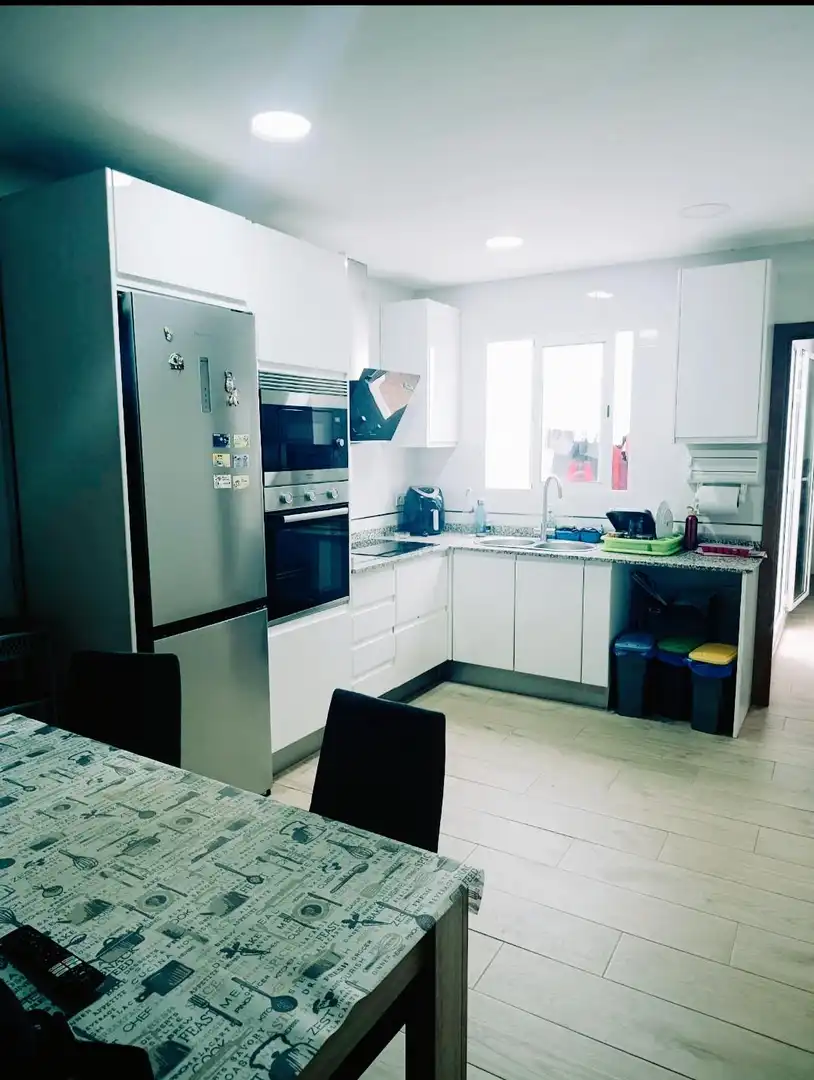 Cuina de Casa o xalet en venda en Castellón de la Plana / Castelló de la Plana amb Aire condicionat, Terrassa i Traster