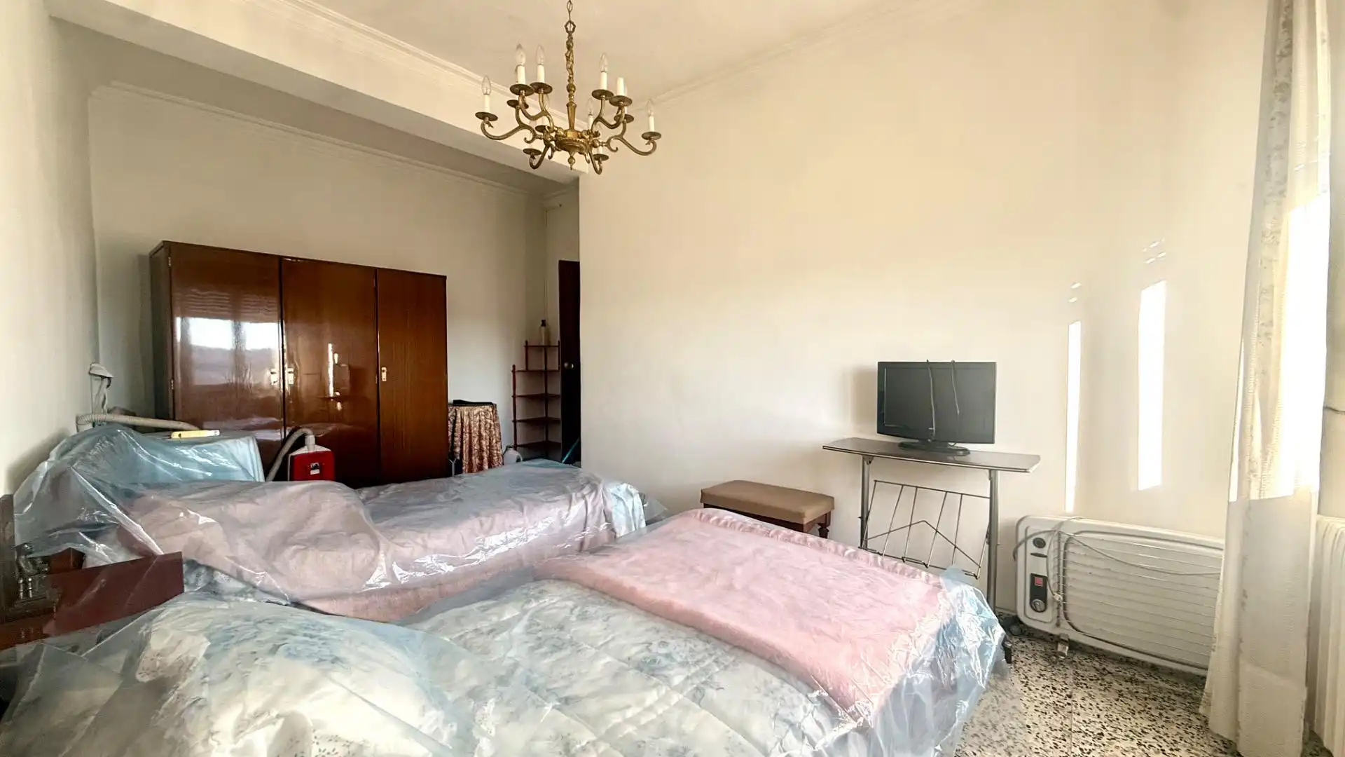 Bedroom of Flat for sale in Ourense Capital   with Heating, Storage room and Furnished