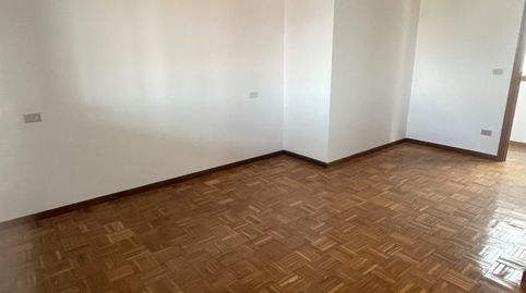 Foto 4 von Wohnung zur Miete in Ou-0417, 8, O Carballiño , Ourense