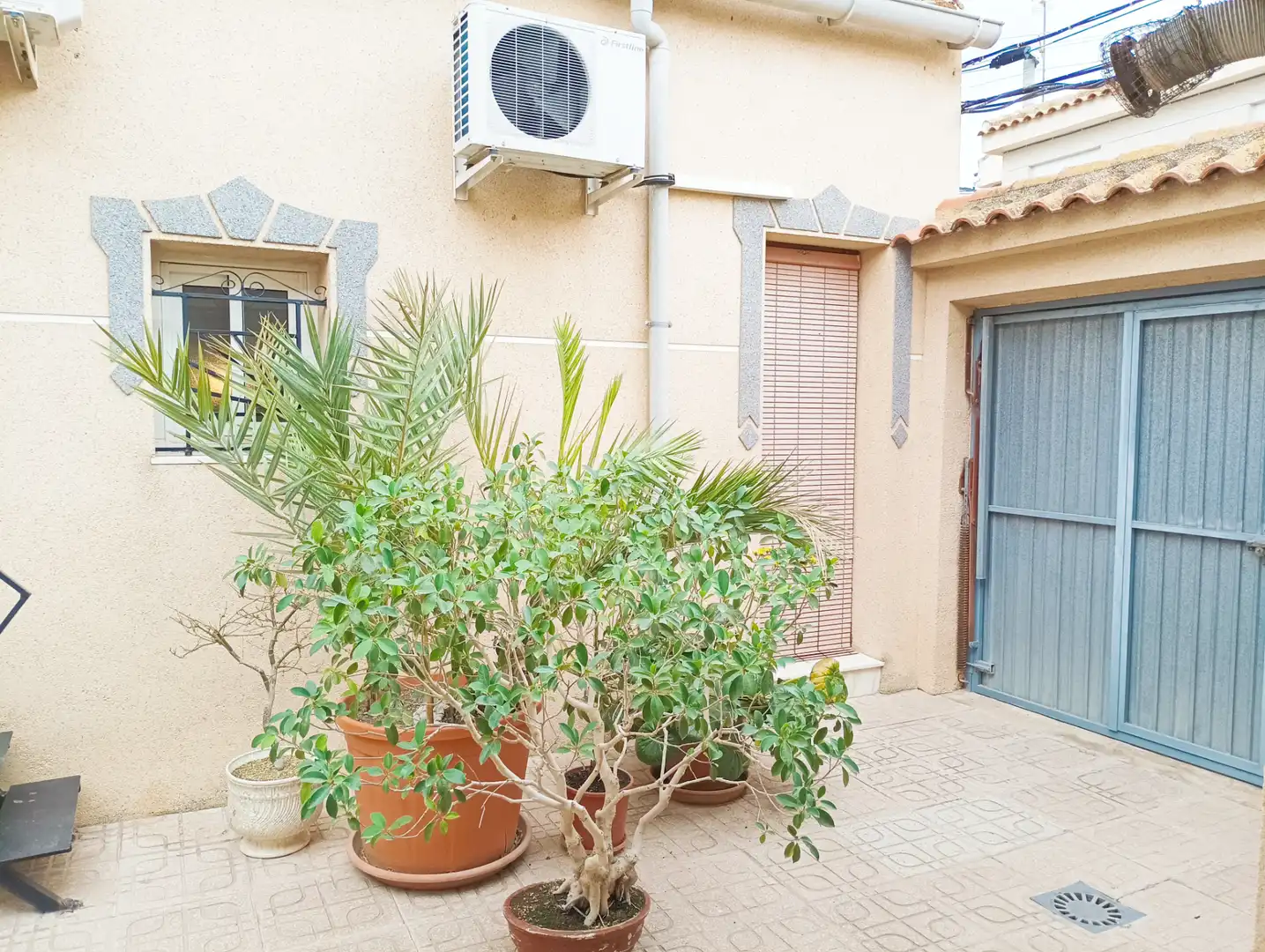 Vista exterior de Casa o chalet en venta en Crevillent con Aire acondicionado, Calefacción y Terraza