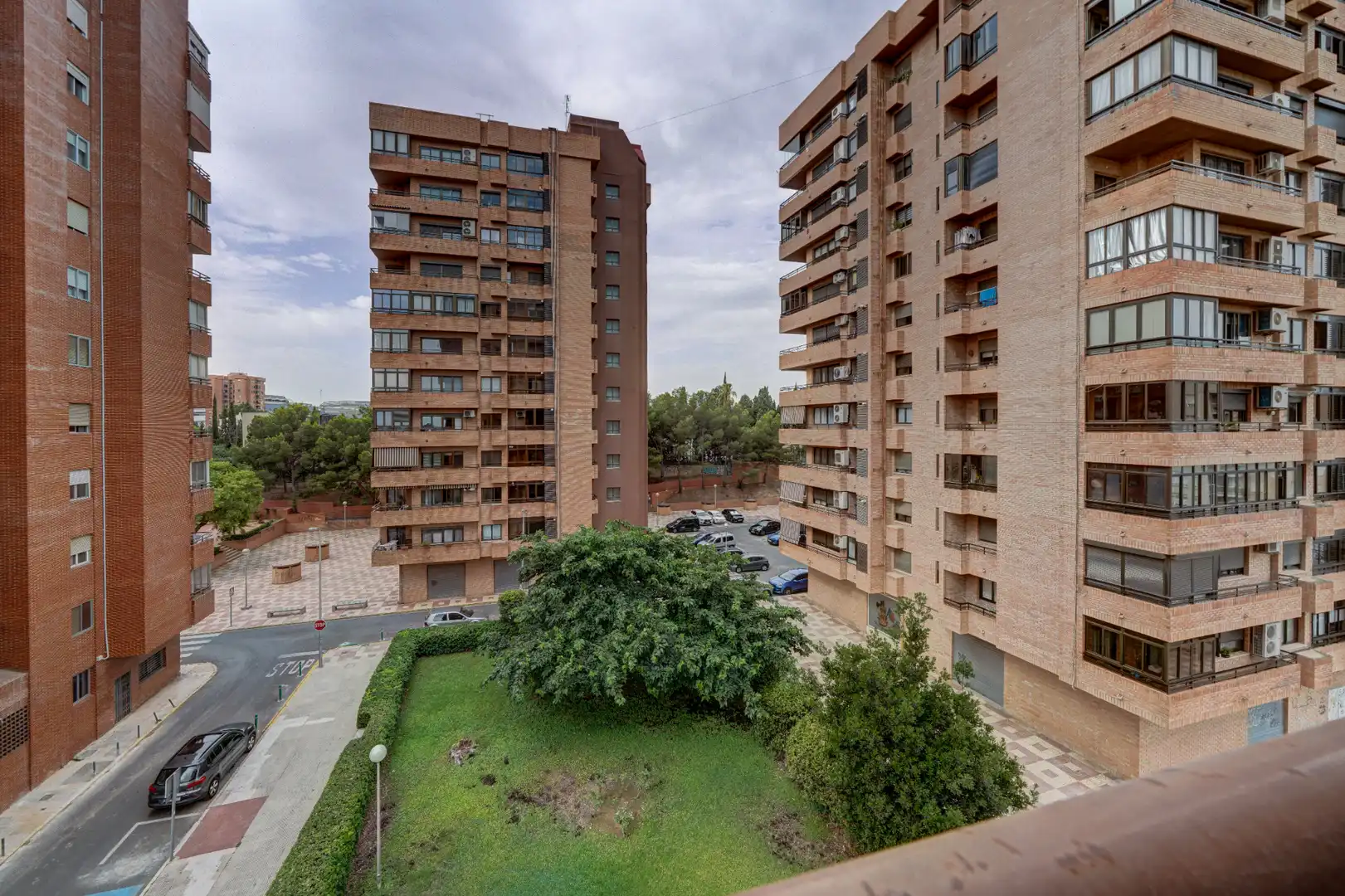 Vista exterior de Pis en venda en Paterna amb Aire condicionat, Terrassa i Forn
