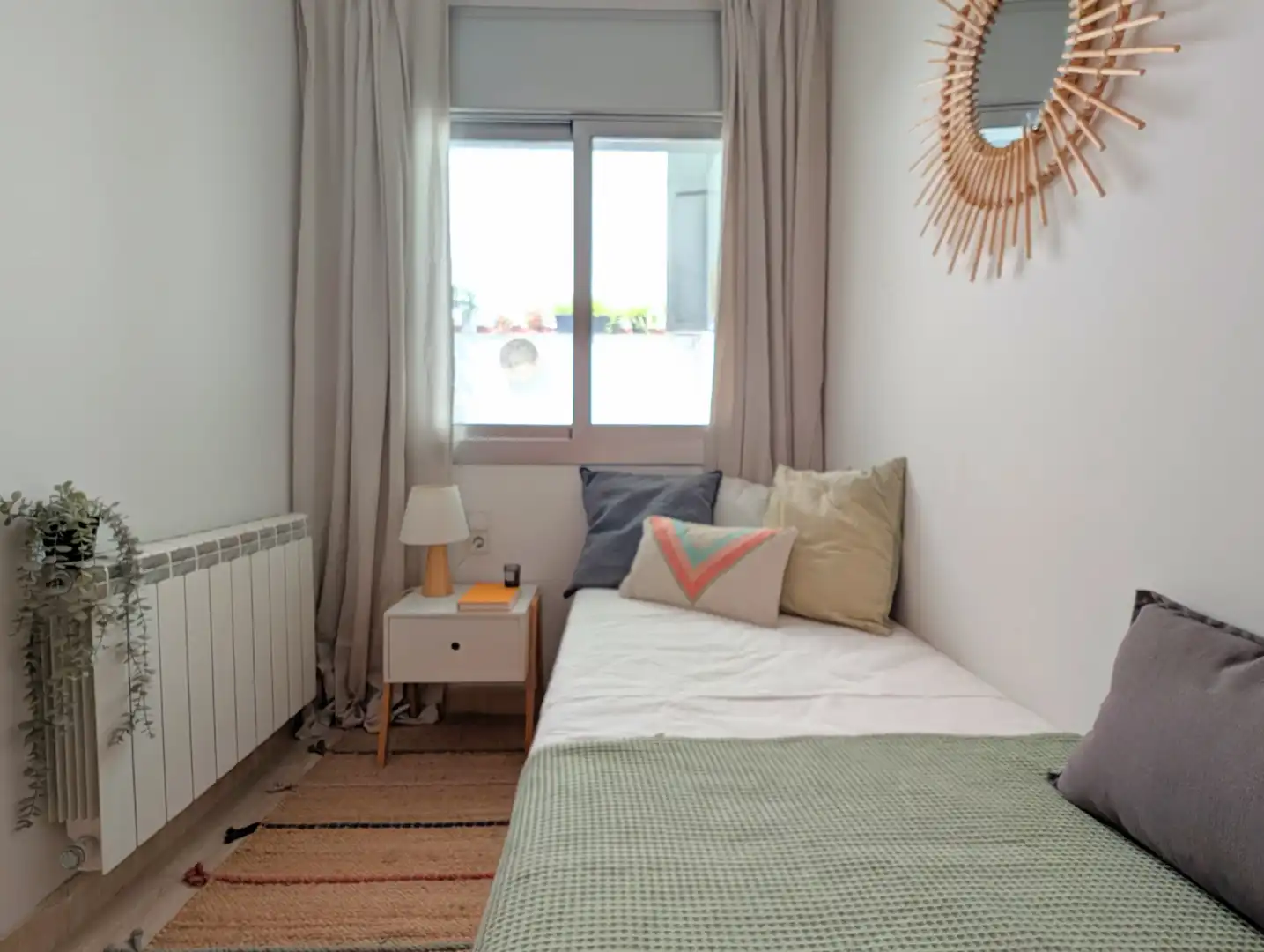 Schlafzimmer von Erdgeschoss zum Verkauf in Mataró mit Klimaanlage, Heizung und Terrasse