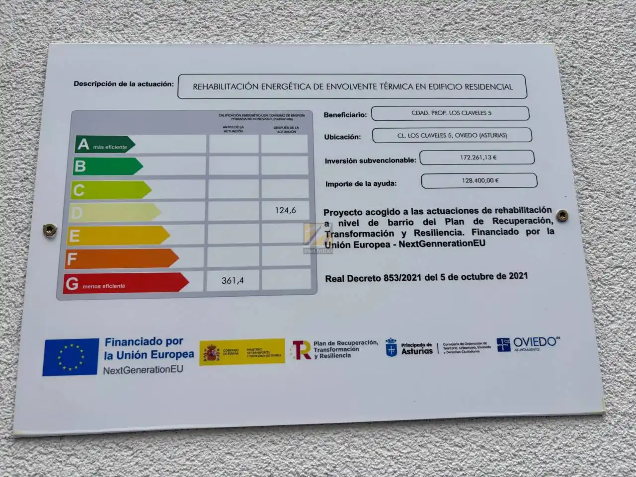 Pis en venda en Oviedo  amb Calefacció i Moblat