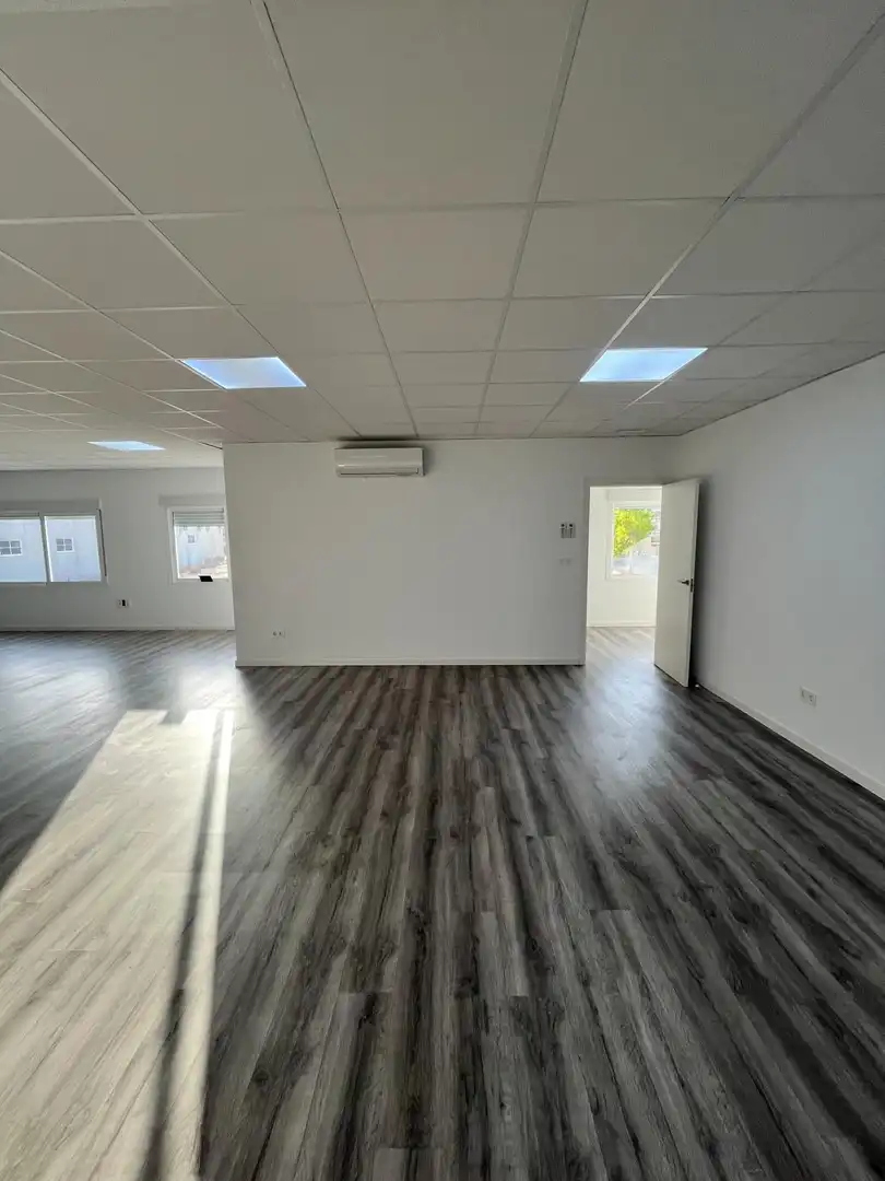 Oficina de alquiler en Elche / Elx