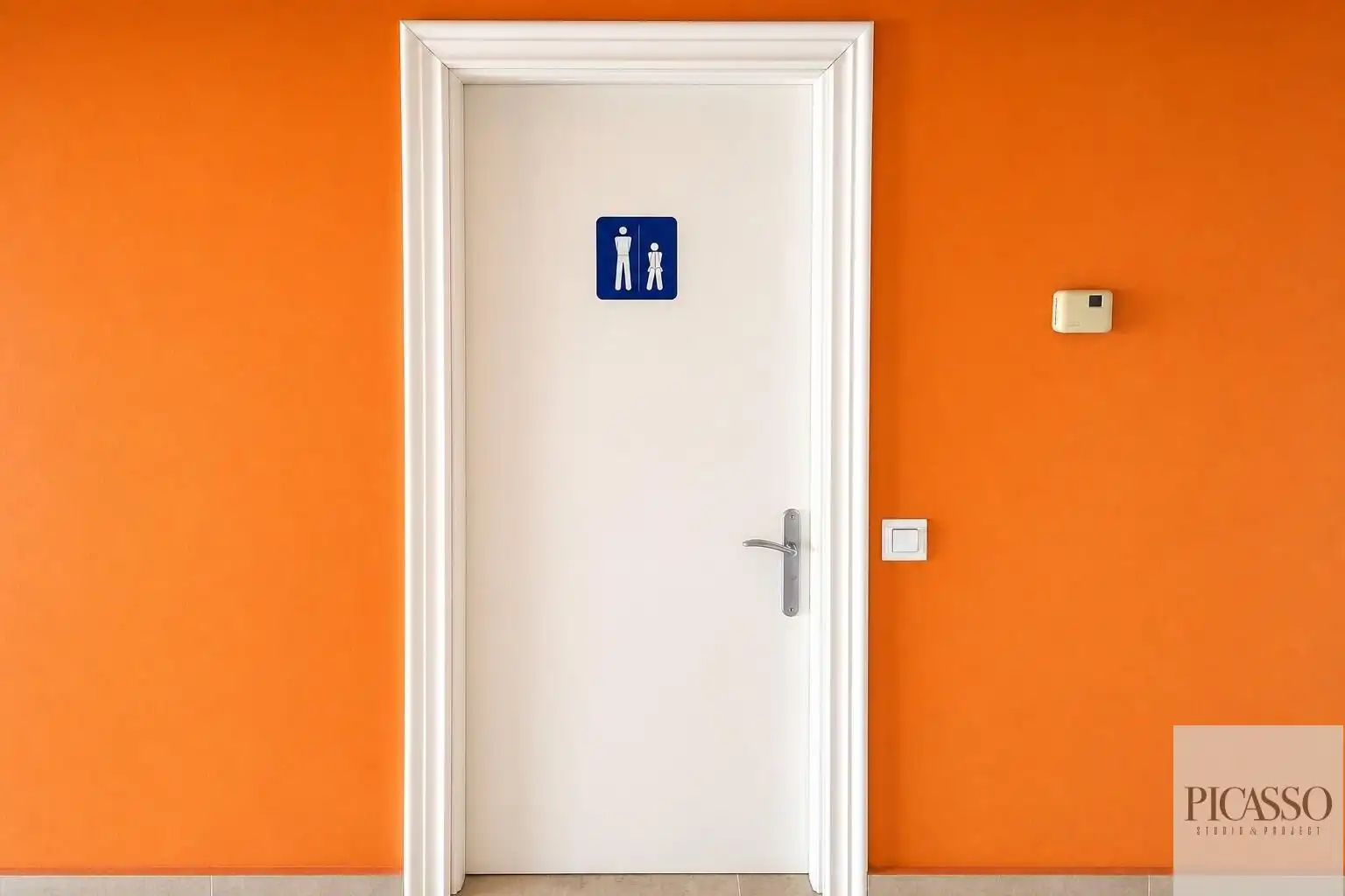 Bathroom of Commercial properties for sale in Torremolinos
