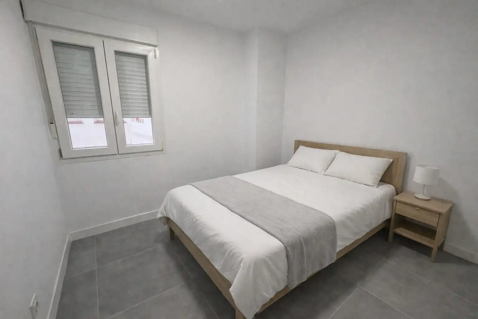 Dormitori de Pis de lloguer en Marbella amb Aire condicionat, Calefacció i Terrassa