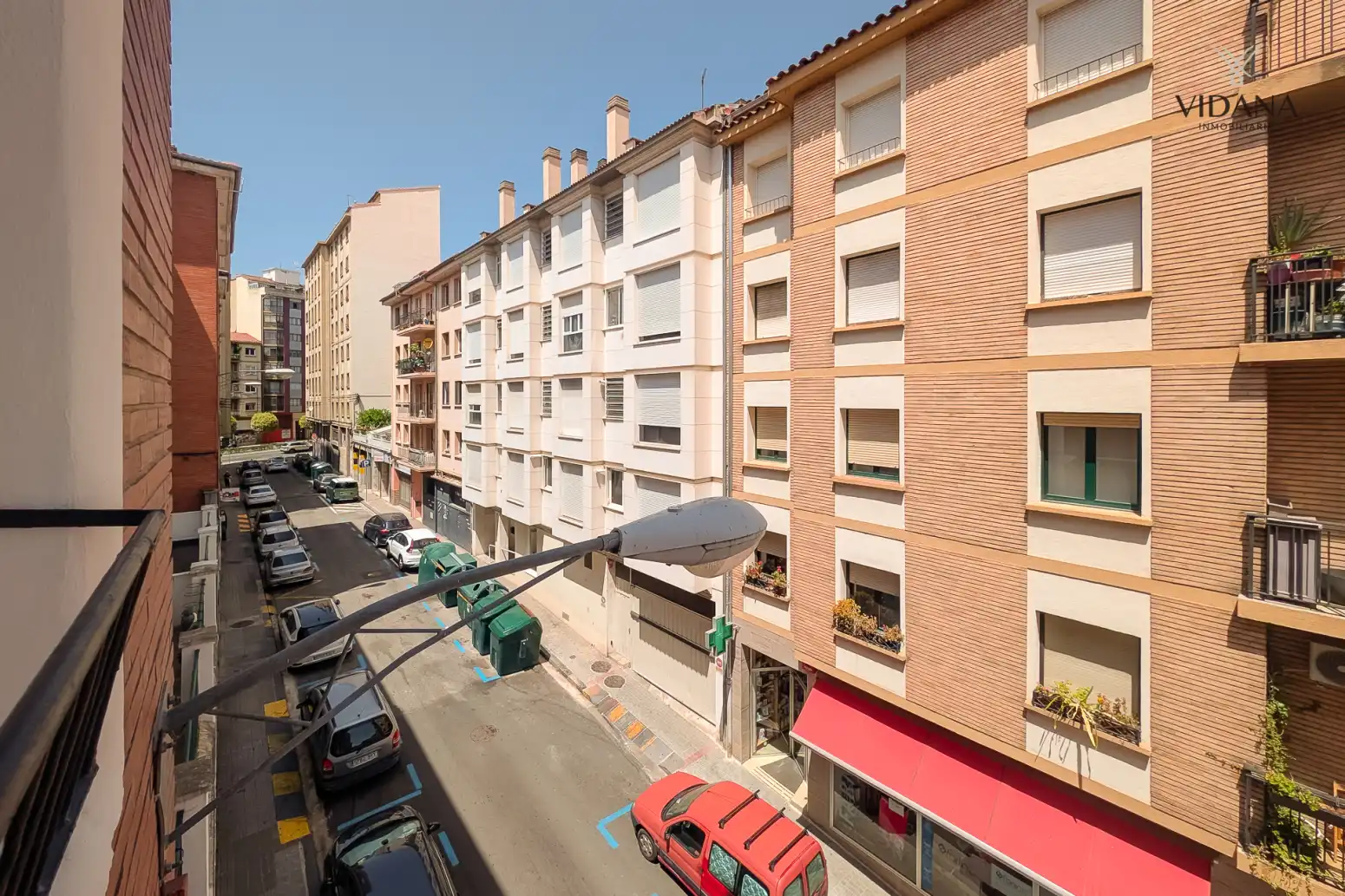 Vista exterior de Piso en venta en  Pamplona / Iruña con Calefacción, Parquet y Terraza