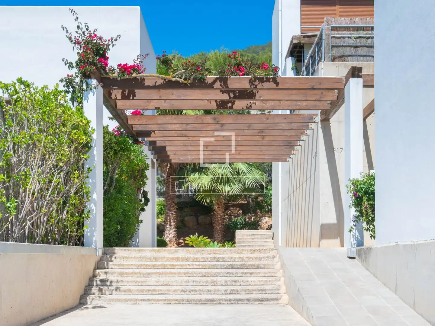 Außenansicht von Haus oder Chalet zum Verkauf in Santa Eulària des Riu mit Klimaanlage, Heizung und Terrasse