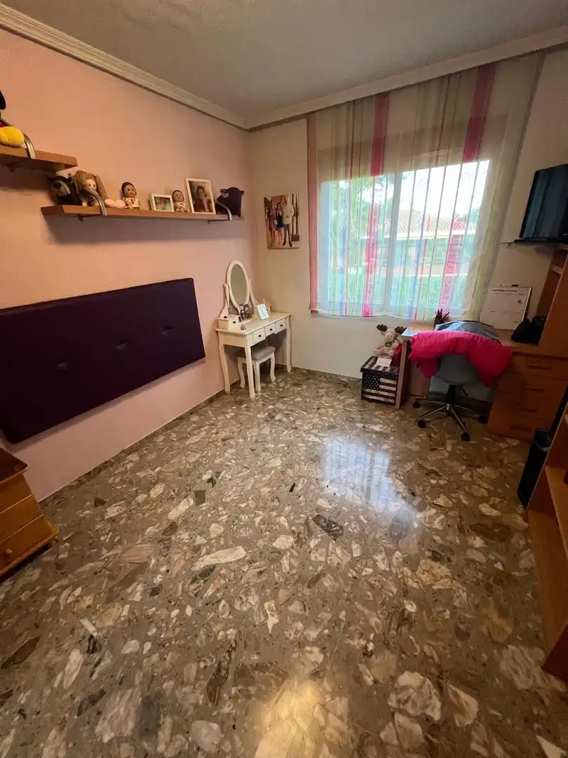 Dormitori de Casa o xalet en venda en Benidorm amb Aire condicionat, Terrassa i Traster