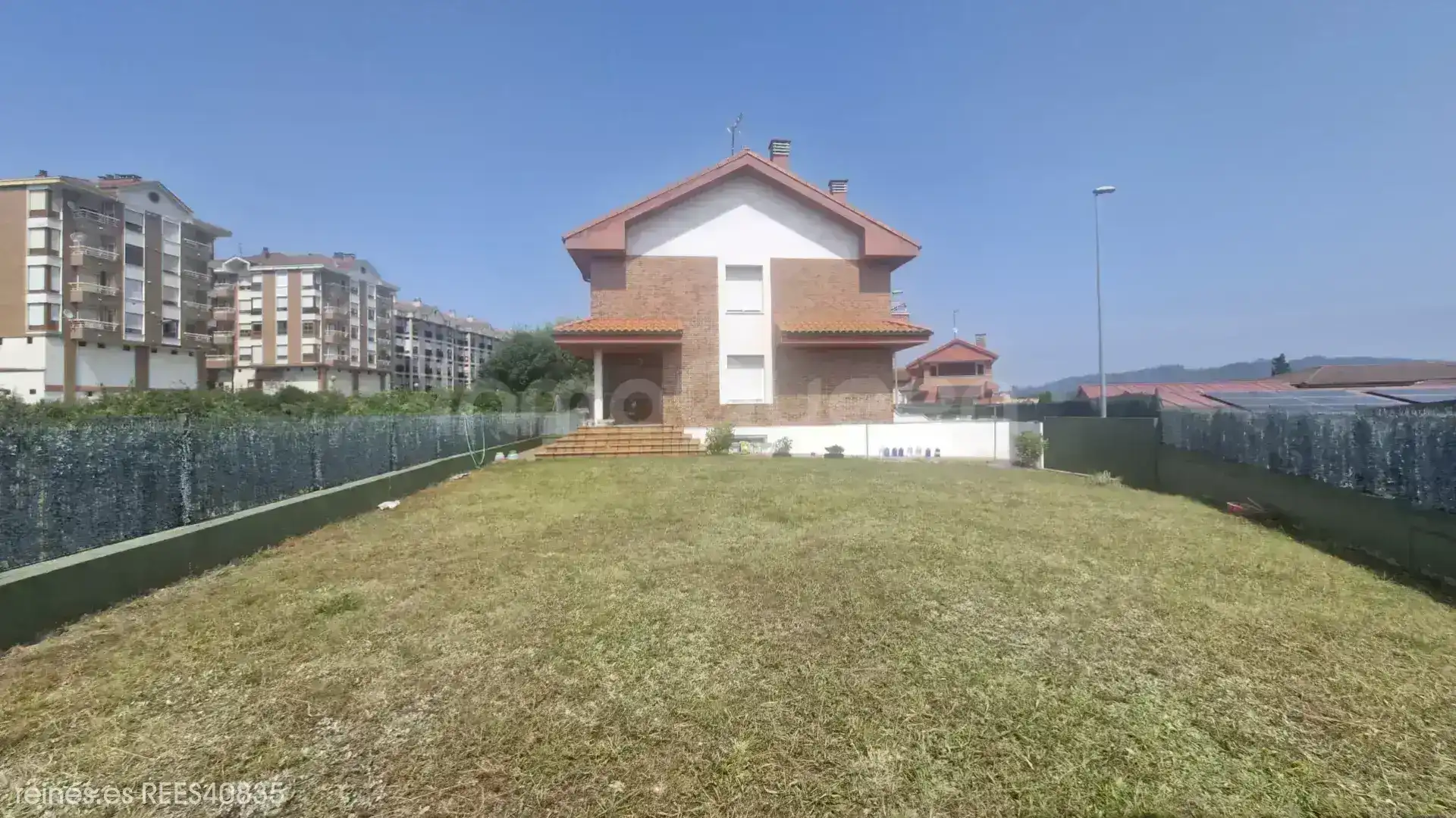Casa adosada en venda en Siero amb Calefacció, Jardí privat i Terrassa