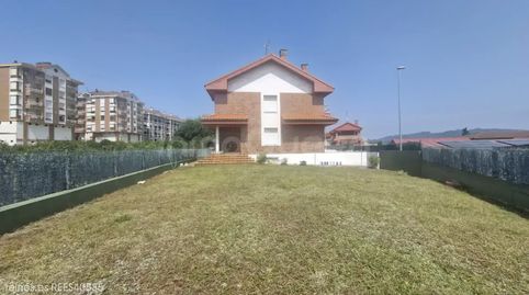 Foto 4 de Casa adosada en venda a N/a, El Berrón - La Carrera, Siero