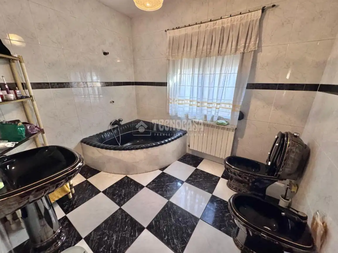 Baño de Casa adosada en venta en Yepes con Calefacción