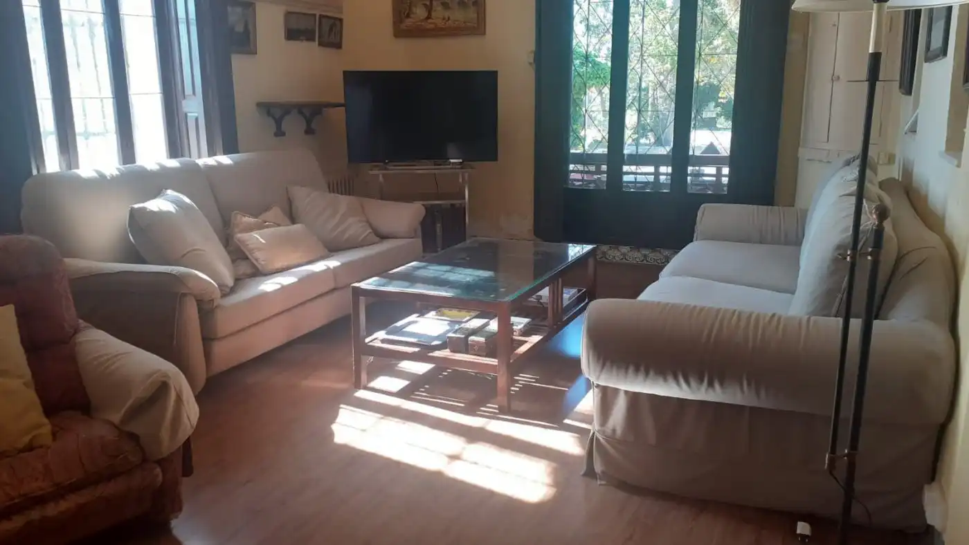 Sala d'estar de Casa o xalet en venda en Elche / Elx amb Aire condicionat, Jardí privat i Terrassa