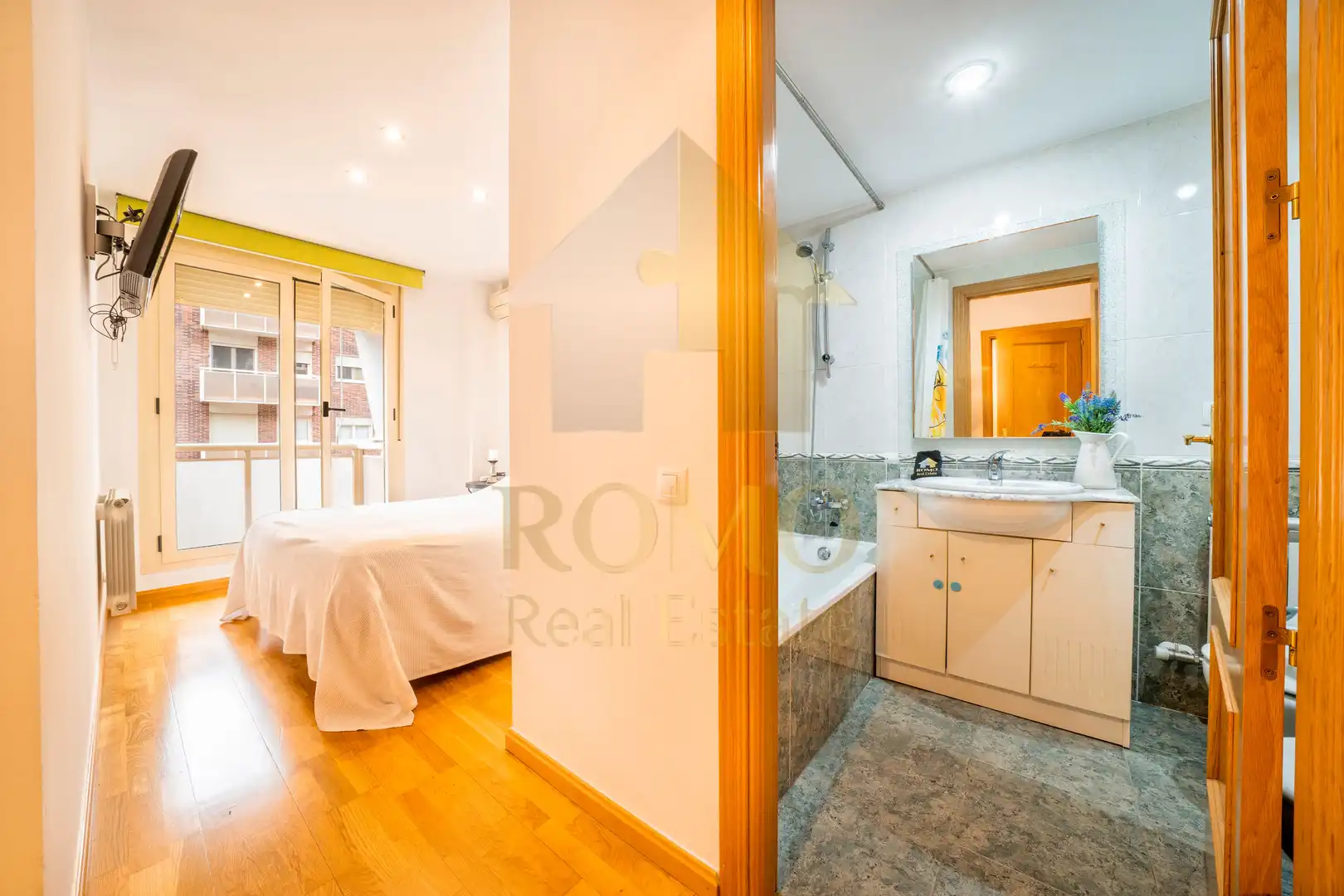 Habitación de Piso en venta en Santa Perpètua de Mogoda con Aire acondicionado, Calefacción y Parquet