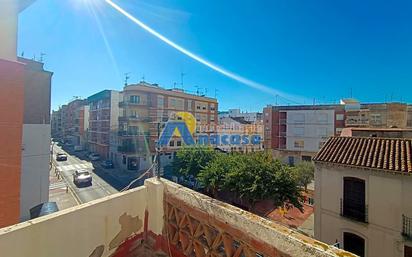 Vista exterior de Casa adosada en venda en Oliva amb Terrassa