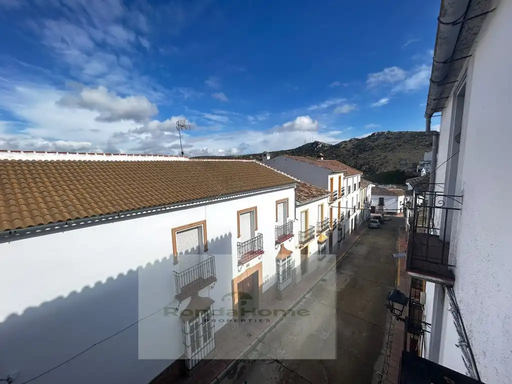 Houses for sale in Cañete la Real