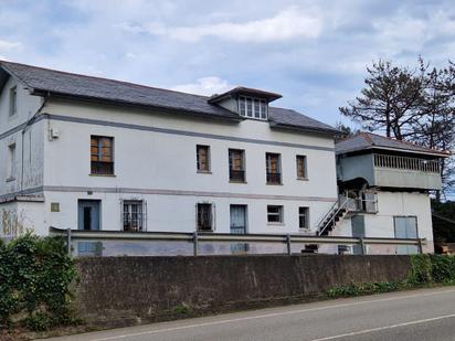 Außenansicht von Haus oder Chalet zum verkauf in Valdés - Luarca mit Privatgarten