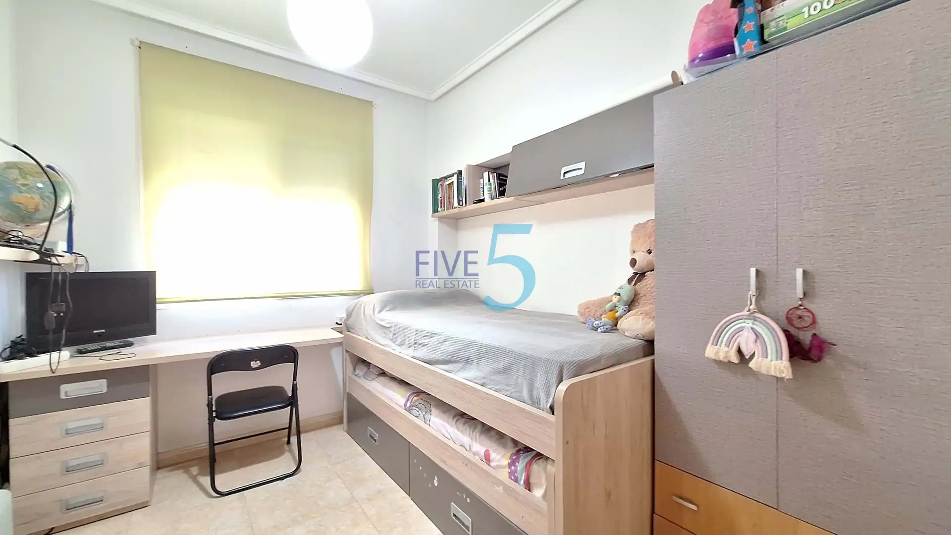 Habitación de Piso en venta en Orihuela con Terraza y Balcón